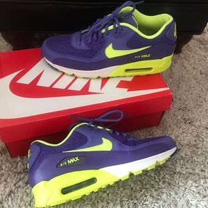 WMNS AIR MAX 90
